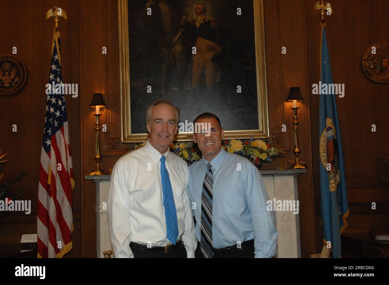 Secretary Dirk Kempthorne receiving visit at Main Interior from Cleveland Corder, professional boxer, International Boxing Council-National Boxing Association middleweight champion, from Boise, Idaho Stock Photo