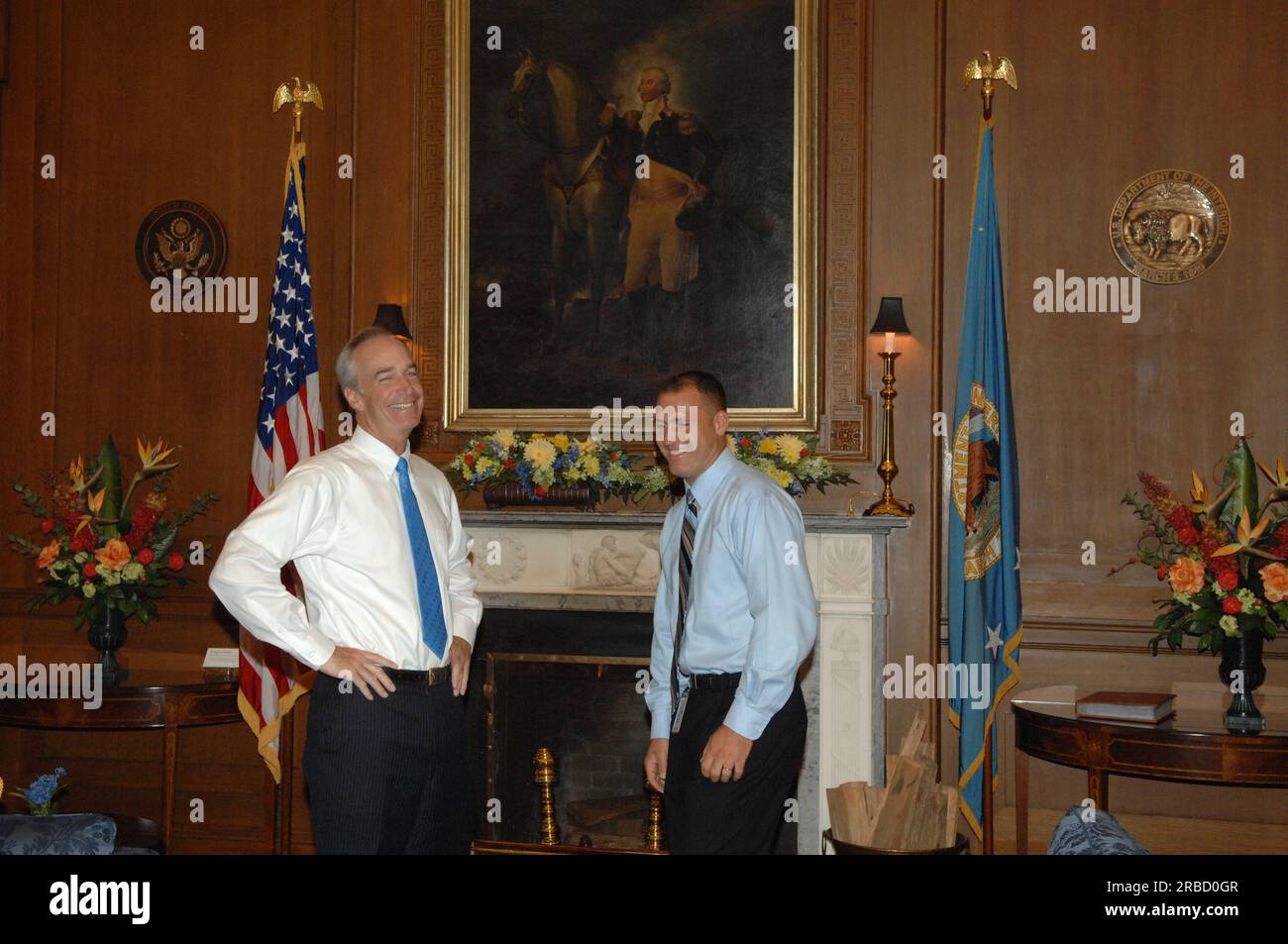 Secretary Dirk Kempthorne receiving visit at Main Interior from Cleveland Corder, professional boxer, International Boxing Council-National Boxing Association middleweight champion, from Boise, Idaho Stock Photo