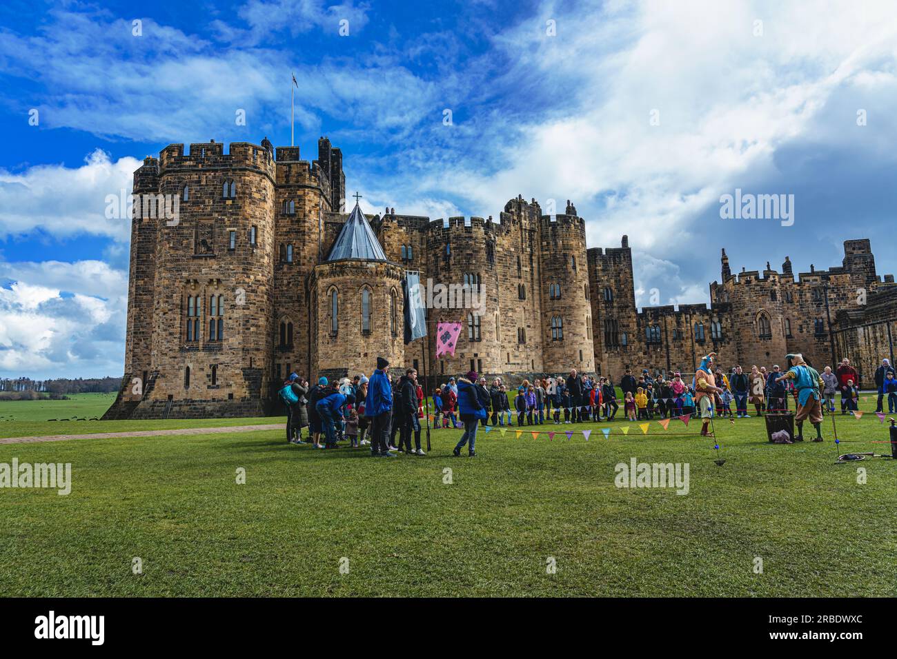 Alnwick Castle, UK Stock Photo Alamy