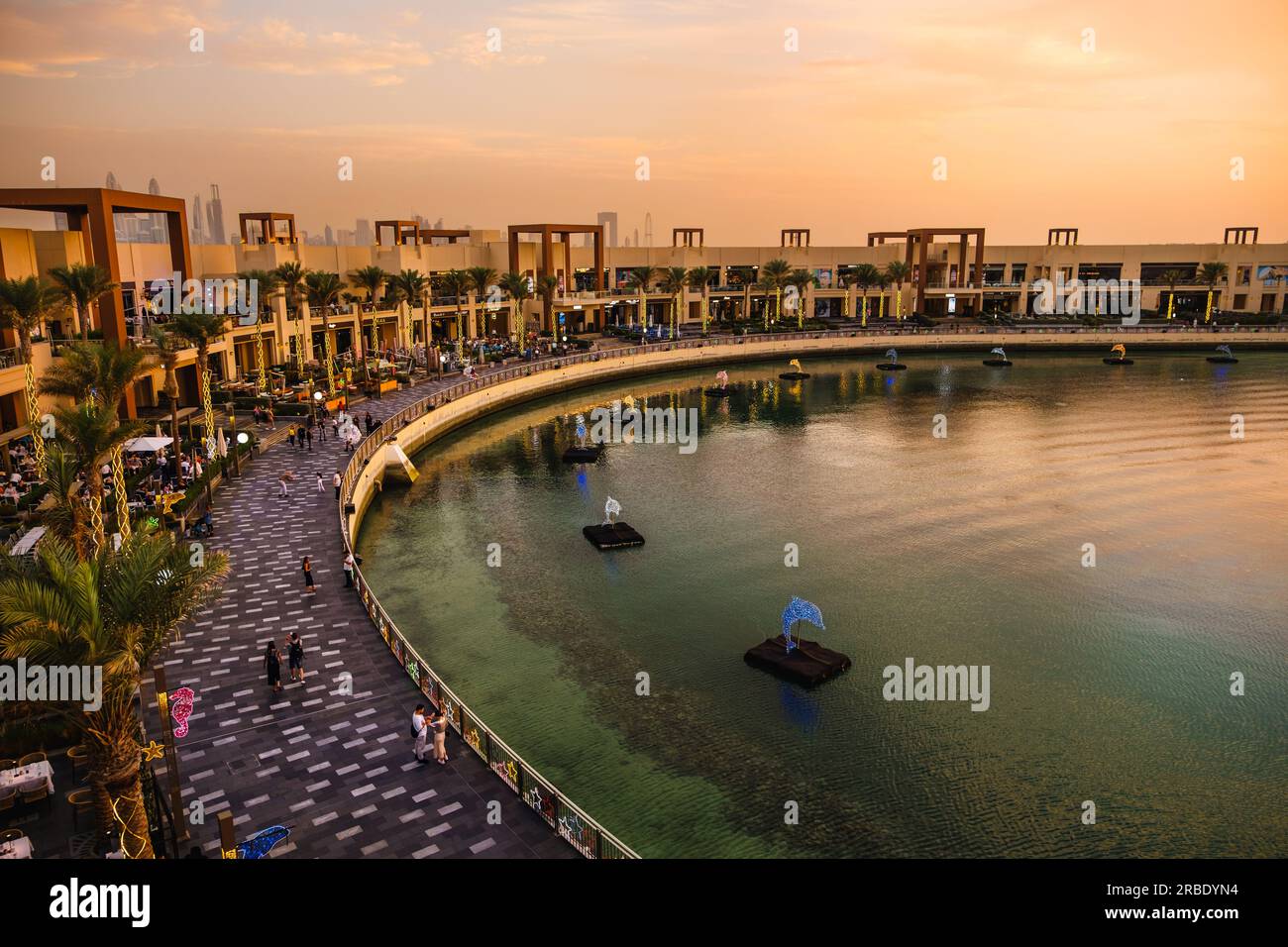 Pointe dubai hi-res stock photography and images - Alamy