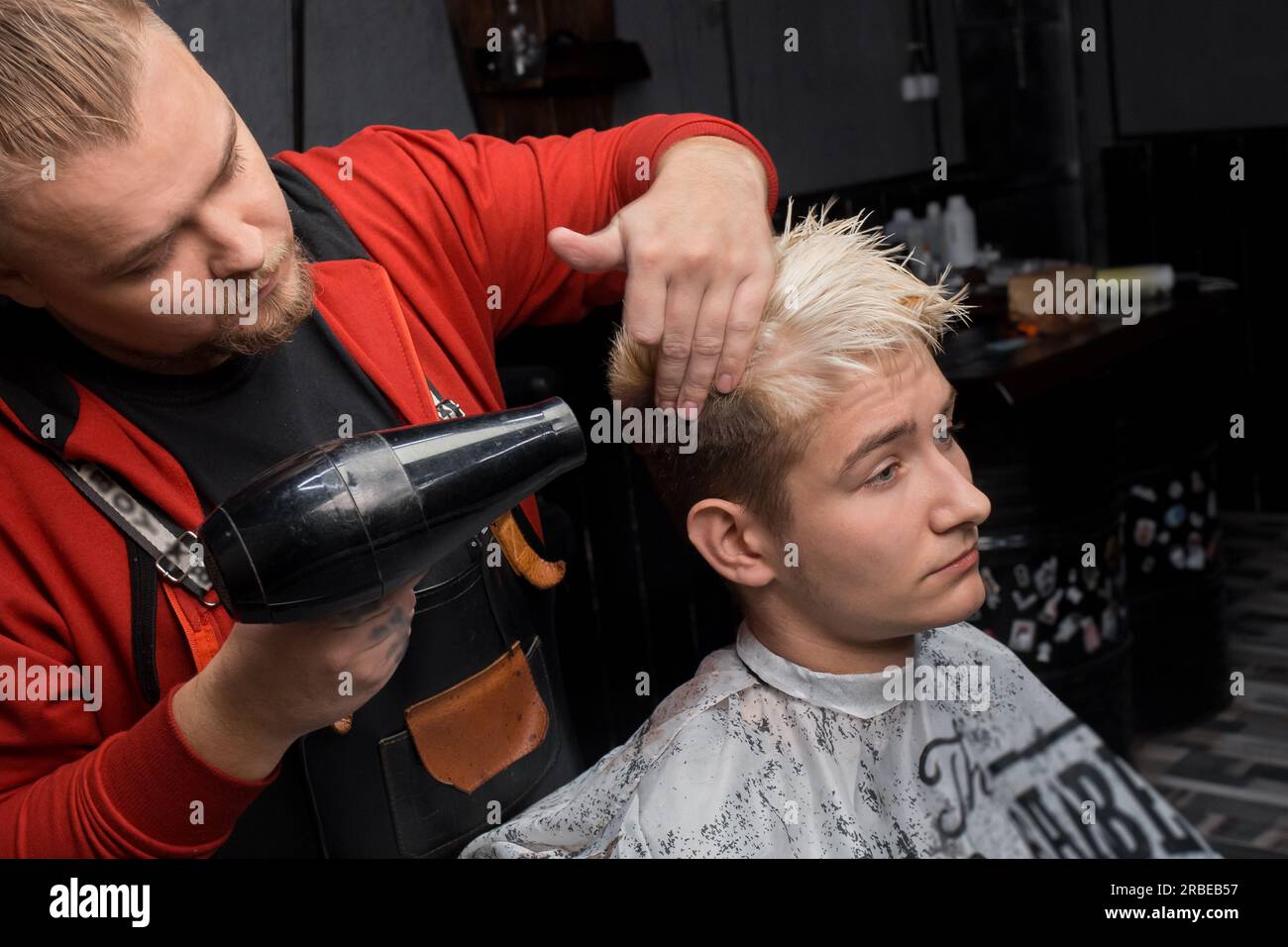 Hair salon client hi-res stock photography and images - Alamy