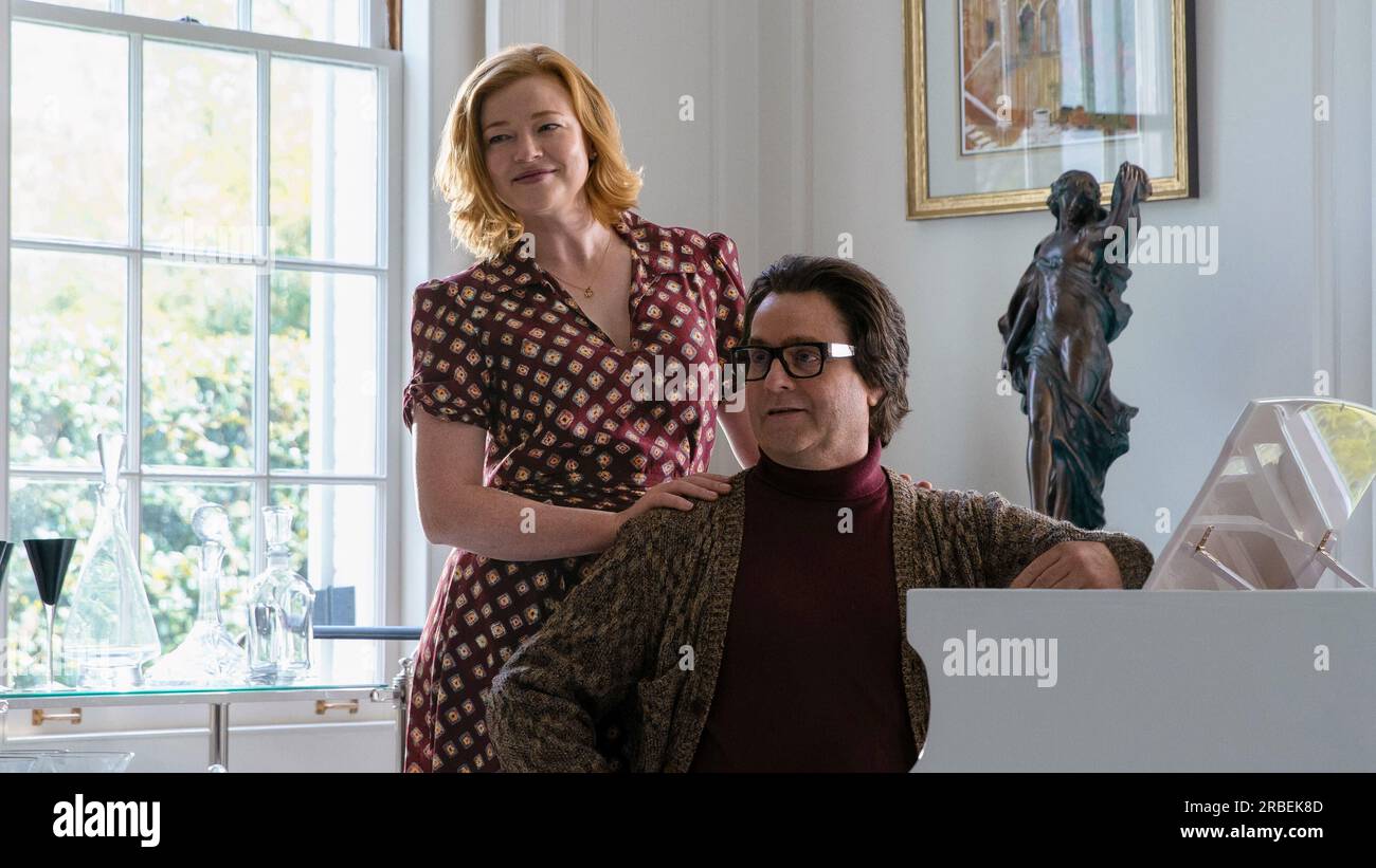 ZACH GALIFIANAKIS and SARAH SNOOK in THE BEANIE BUBBLE (2023), directed