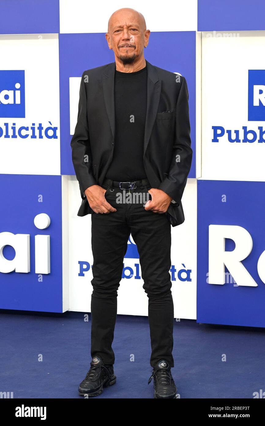 Enrico Ruggeri beim Photocall 'Palinsesti Rai 2023-2024' im Centro di produzione Rai di Napoli. Neapel, 07.07.2023 Stock Photo