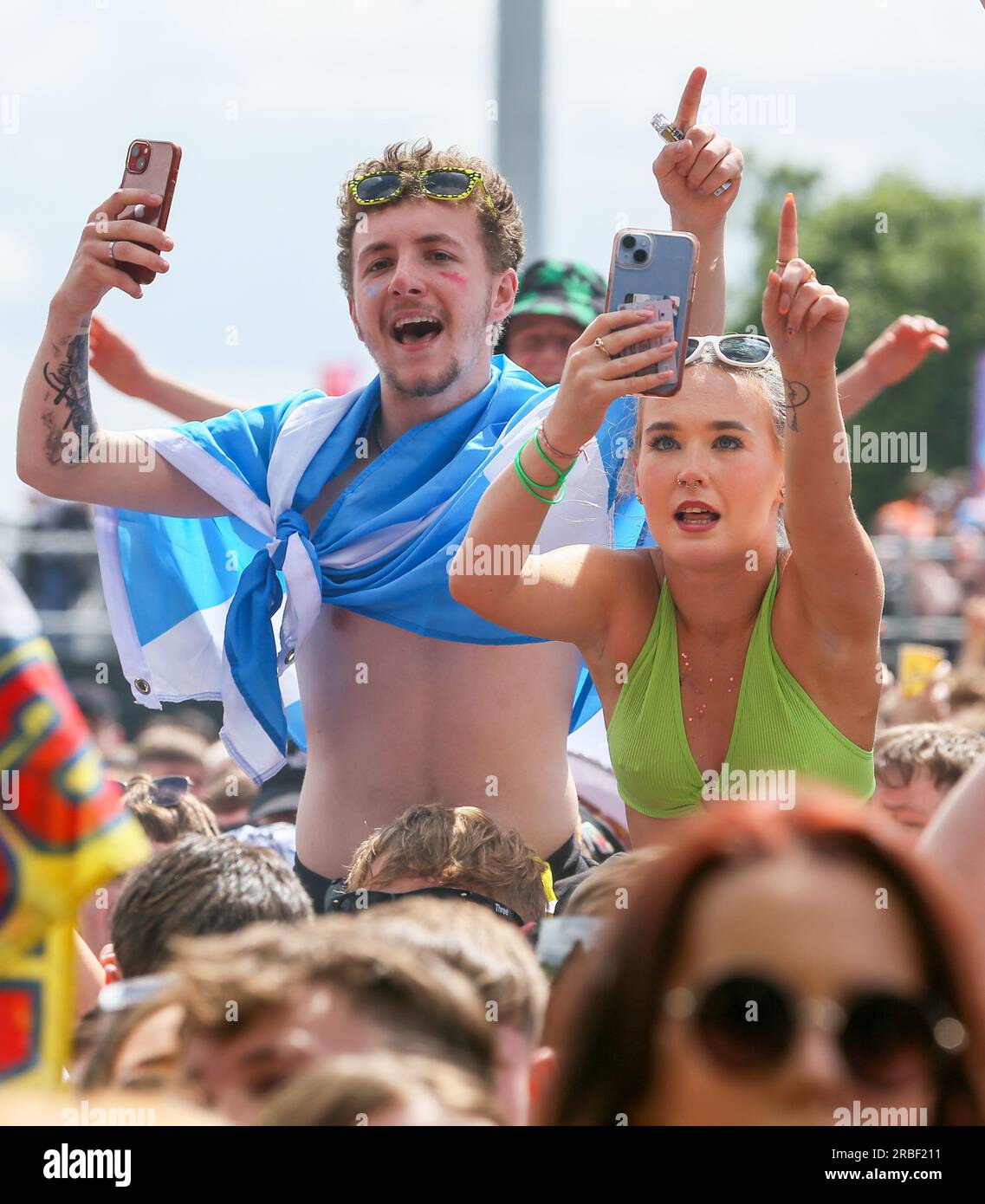 Women wear 80's style workout outfits at the Revival Music Festival.  Squamish BC, Canada Stock Photo - Alamy