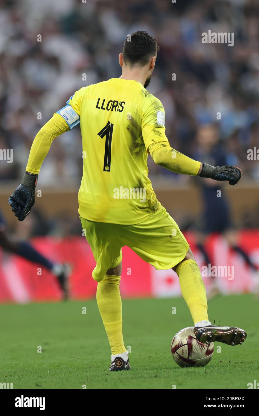 Lusail, Qatar, 18th. December 2022. Hugo Lloris passes the ball during the match between Argentina vs. France, Match 64, Final match of the Fifa World Stock Photo