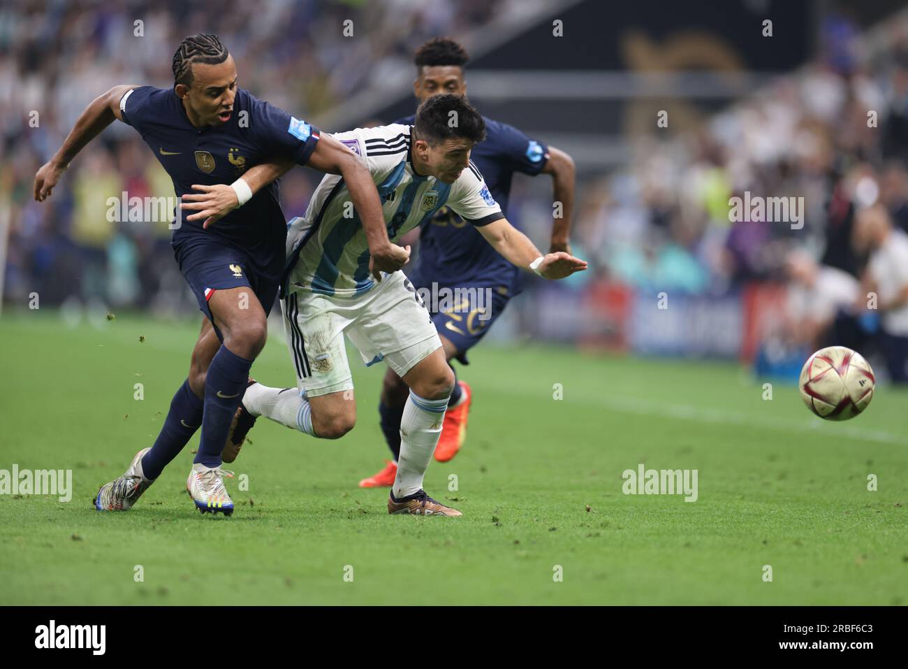 Lusail, Qatar, 18th. December 2022. Marcos Acuña fight for the ball during the match between Argentina vs. France, Match 64, Final match of the Fifa W Stock Photo