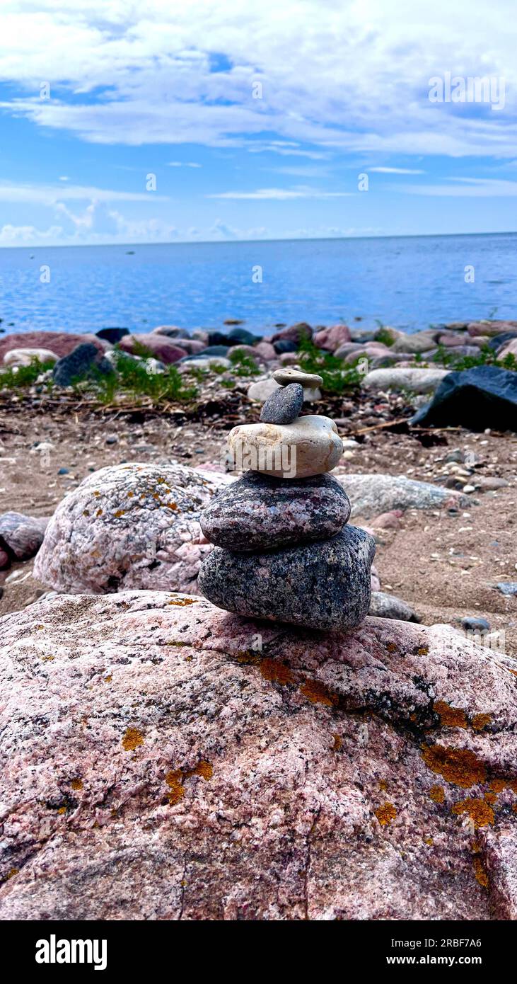 Stones on top of each other hi-res stock photography and images - Alamy