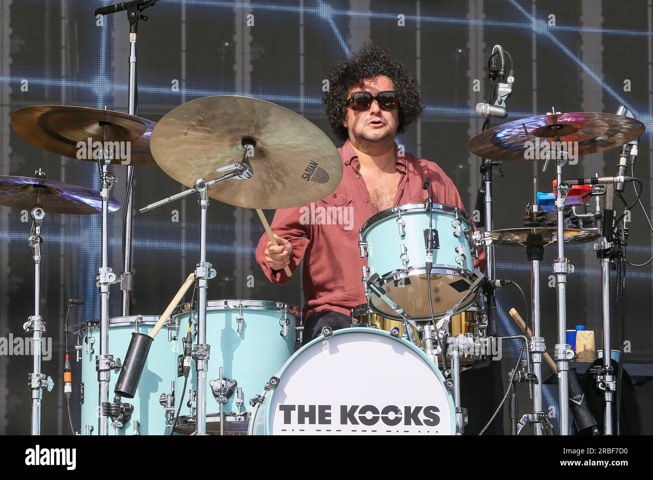 Glasgow, UK. 09th July, 2023. The Kooks are an English pop-rock band formed in 2004 in Brighton. The band consists of Luke Pritchard (vocals/rhythm guitar), Hugh Harris (lead guitar/synthesizer/bass) and Alexis Nunez (drums) and Dan Logan (bass). Their music is primarily influenced by the 1960s British Invasion movement and post-punk revival of the new millennium. Credit: Findlay/Alamy Live News Stock Photo