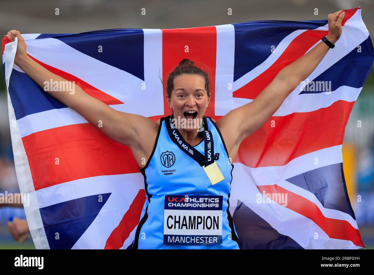 Jade Lally celebrates her gold medal in the women’s discus during the UK Athletics Championships at Manchester Regional Arena, Manchester, United Kingdom, 9th July 2023  (Photo by Conor Molloy/News Images) Stock Photo