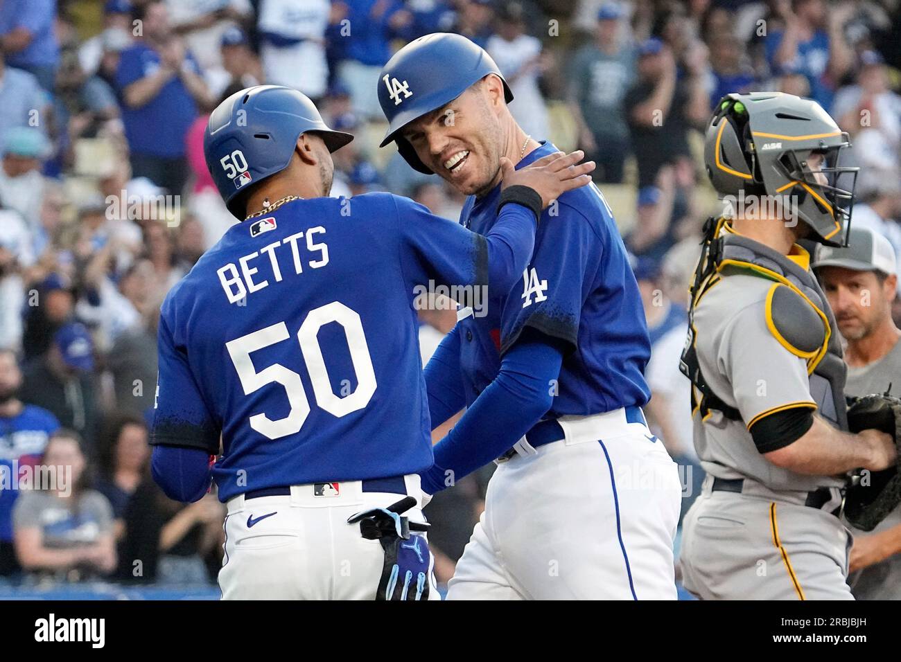 VIDEO: Freddie Freeman's First Home Run With Los Angeles Dodgers