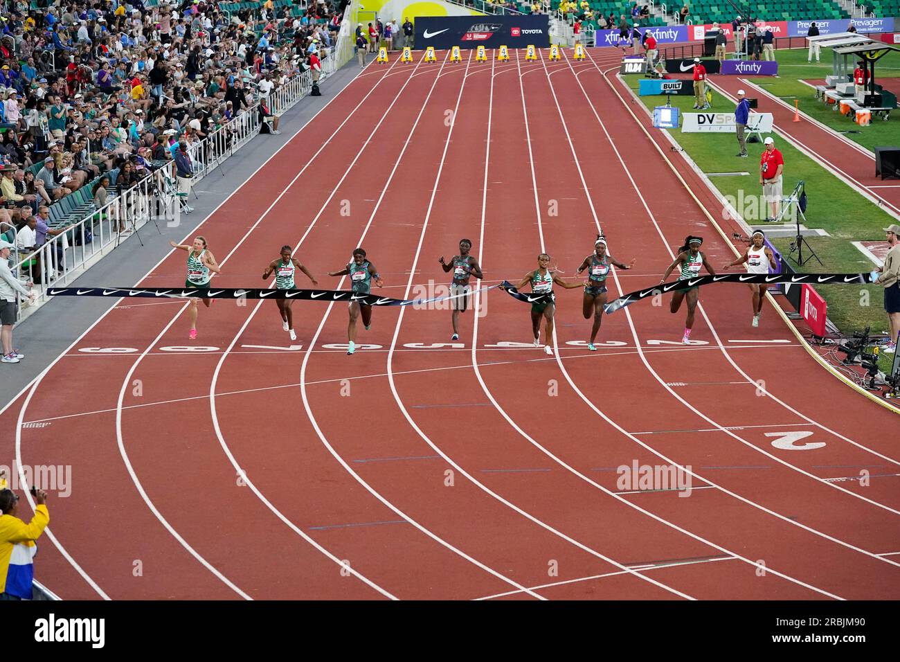 Sha'Carri Richardson, lane 4, wins the women's 100 meter final during