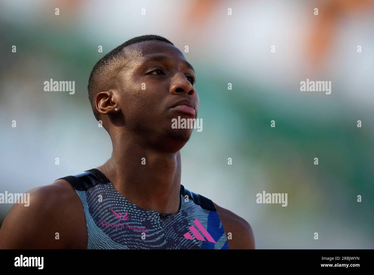 Erriyon Knighton competes in the first round of the men's 200 meters