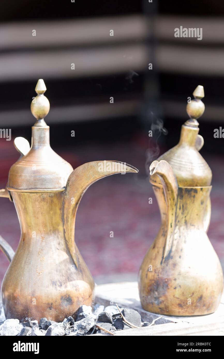 UAE, Dubai, steaming traditional Arabic coffee pots Stock Photo Alamy
