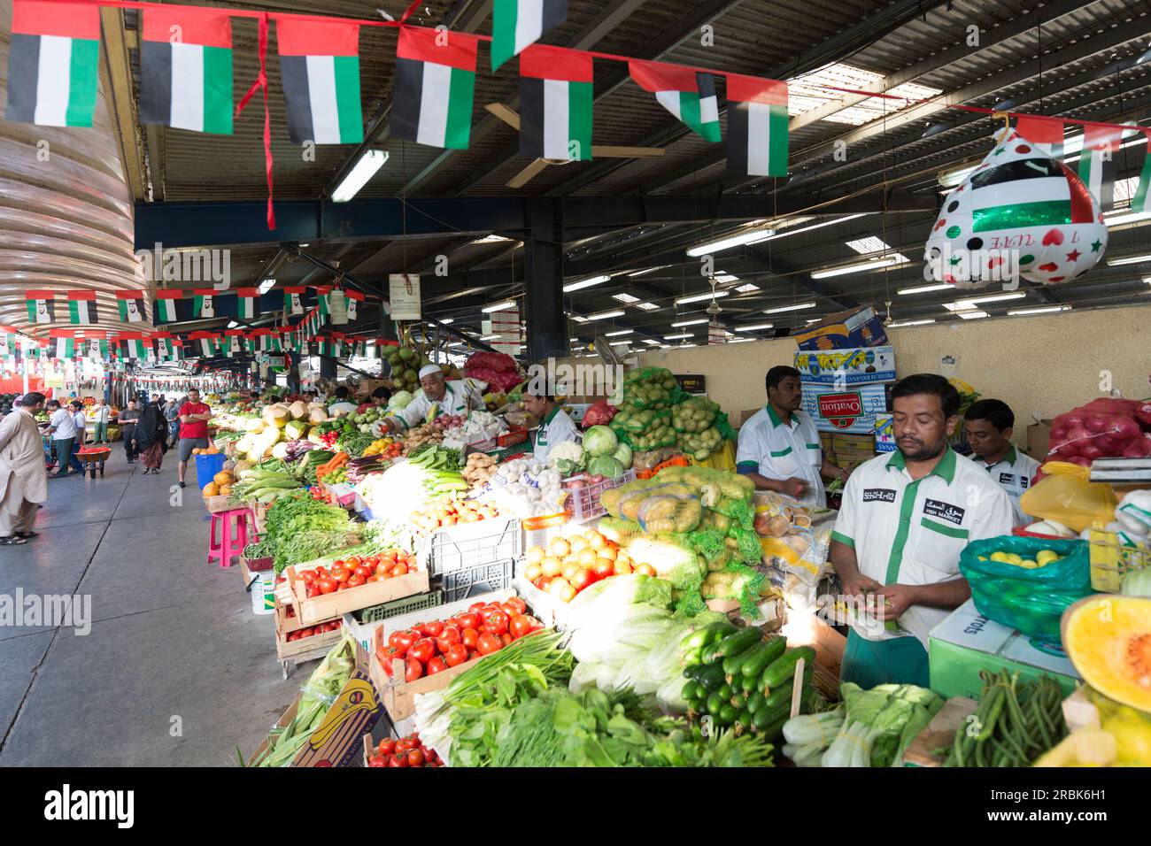 UAE, Dubai, vegetable stall at the Shindagha fruit & veg Market Stock Photo Alamy