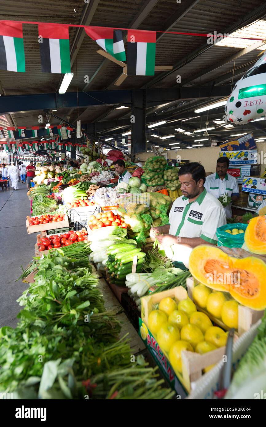 UAE, Dubai, vegetable stall at the Shindagha fruit & veg Market Stock