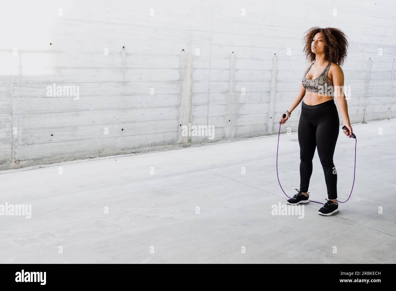 ロペ Old skipping rope hi-res stock photography and images - Page