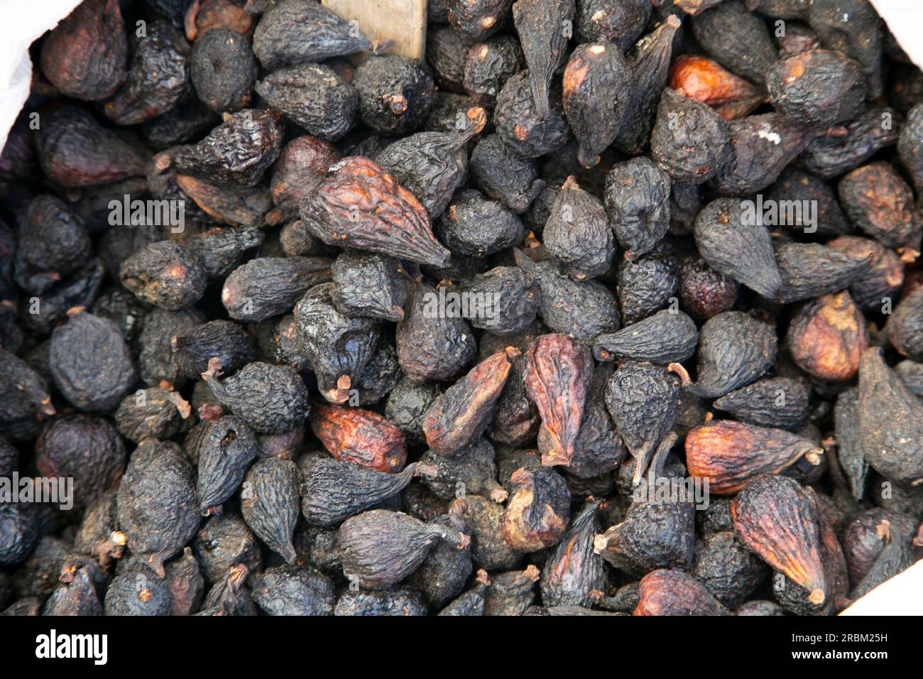 Figs at a stall in the central fruit and vegetable market in Arequipa ...