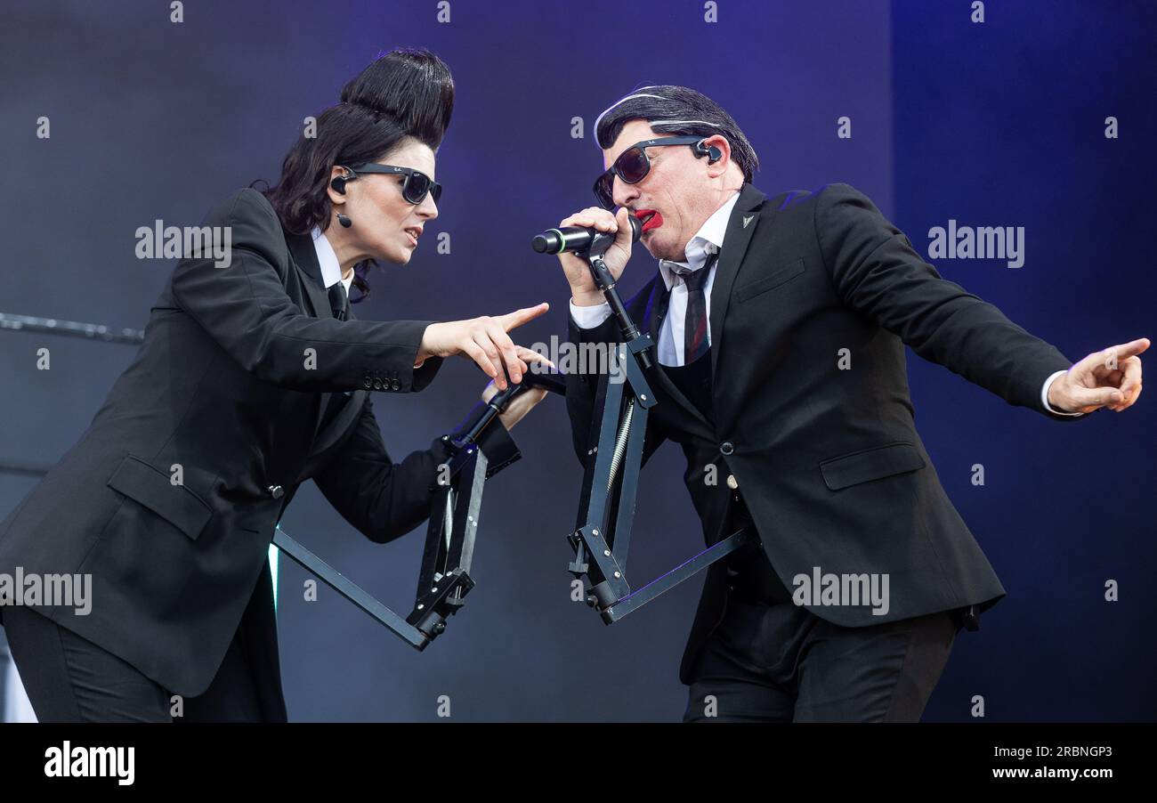 Maynard James Keenan and Carina Round of Puscifer performing live in