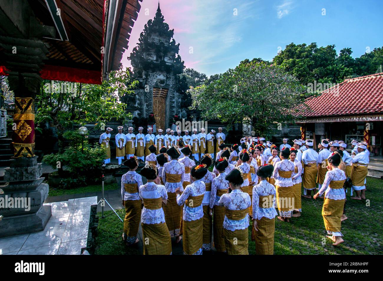 Bogor, Indonesia. 09th July, 2023. Balinese teenager carry out a series ...