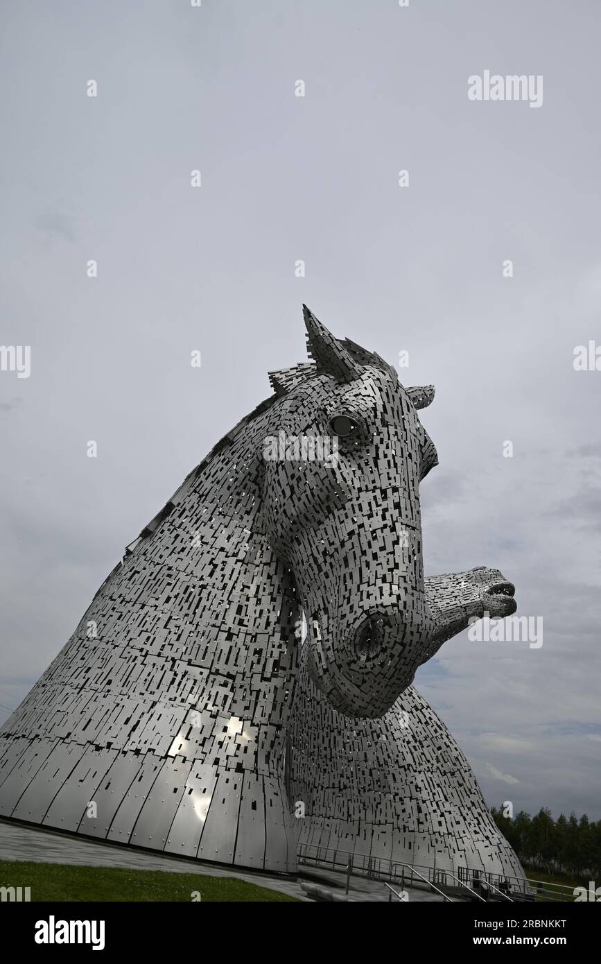the-kelpies-in-falkirk-helix-park-scotland-stock-photo-alamy