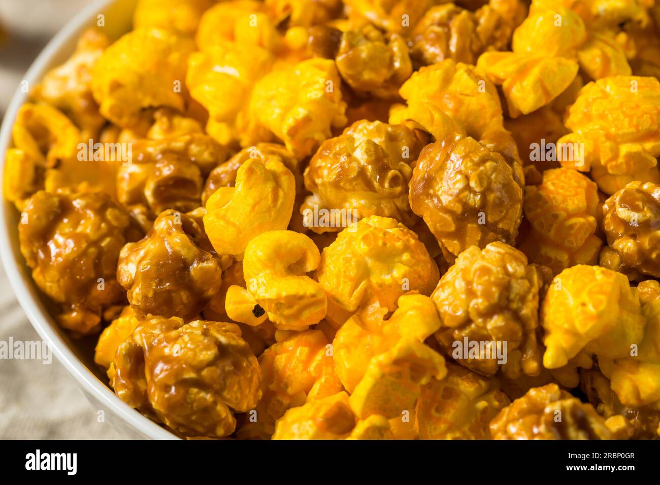 Homemade Chicago Popcorn Mix with Caramel and Cheese Pop Corn Stock
