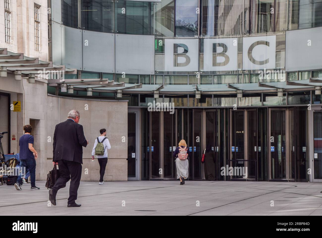 London, UK. 10th July, 2023. General view of Broadcasting House, the BBC headquarters in central London. BBC has suspended an unnamed male presenter who has been accused of paying a teenager for explicit images. (Photo by Vuk Valcic/SOPA Images/Sipa USA) Credit: Sipa USA/Alamy Live News Stock Photo
