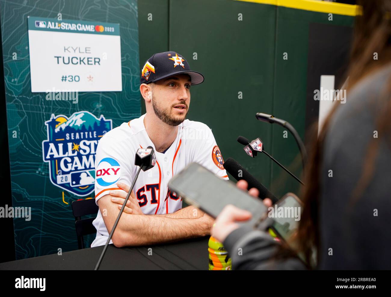 Seattle Mariners' Julio Rodriguez walks during the baseball All-Star Game  red carpet show Tuesday, July 11, 2023, in Seattle. (AP Photo/Lindsey  Wasson Stock Photo - Alamy