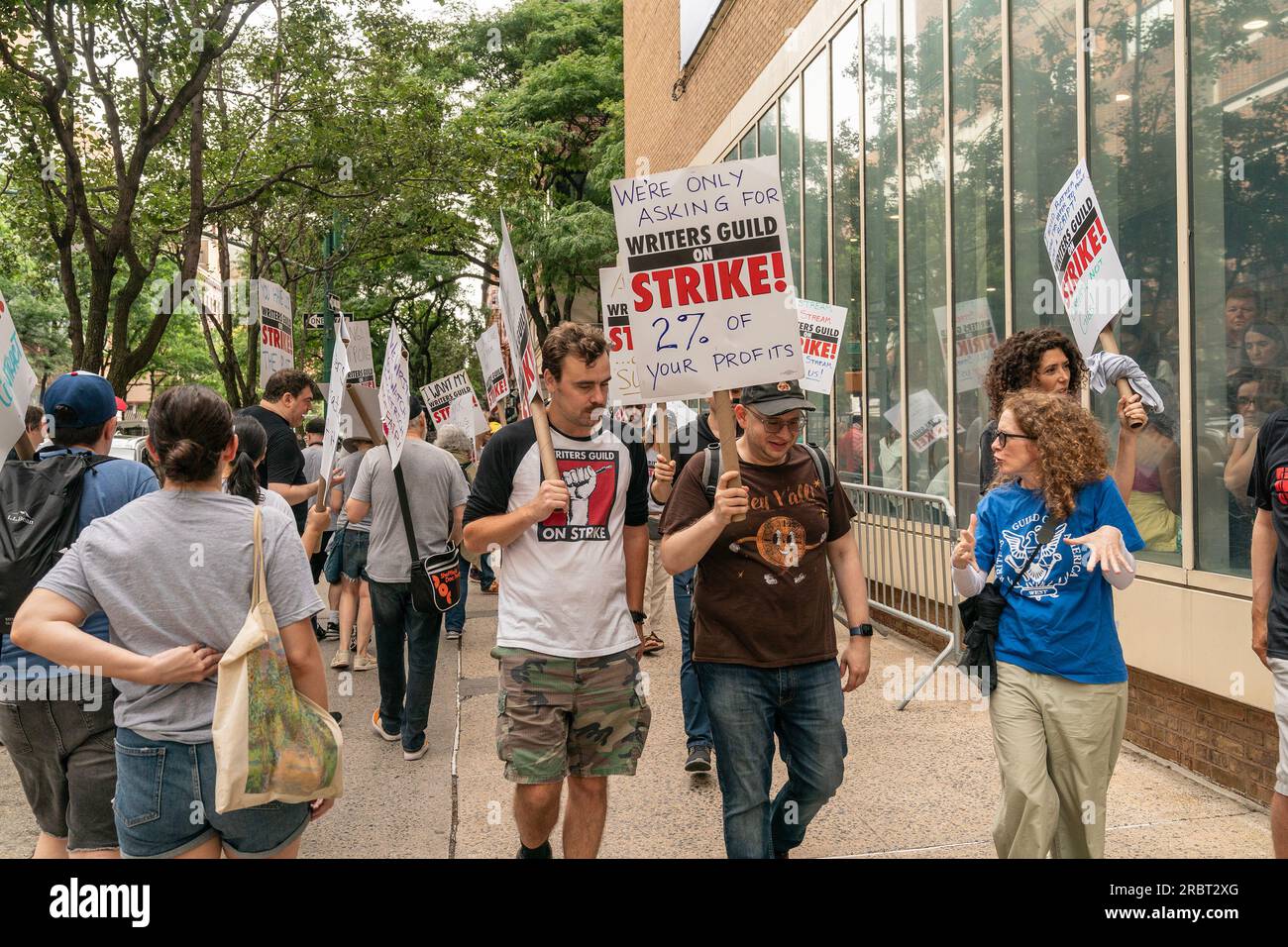 New York, USA. 10th July, 2023. Members of Writers Guild of America rally on picket line at ABC studios The View in New York on July 10, 2023 Credit: Sipa USA/Alamy Live News Stock Photo