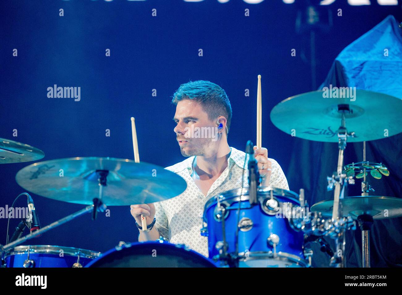 Lewis capaldi opening act hires stock photography and images Alamy