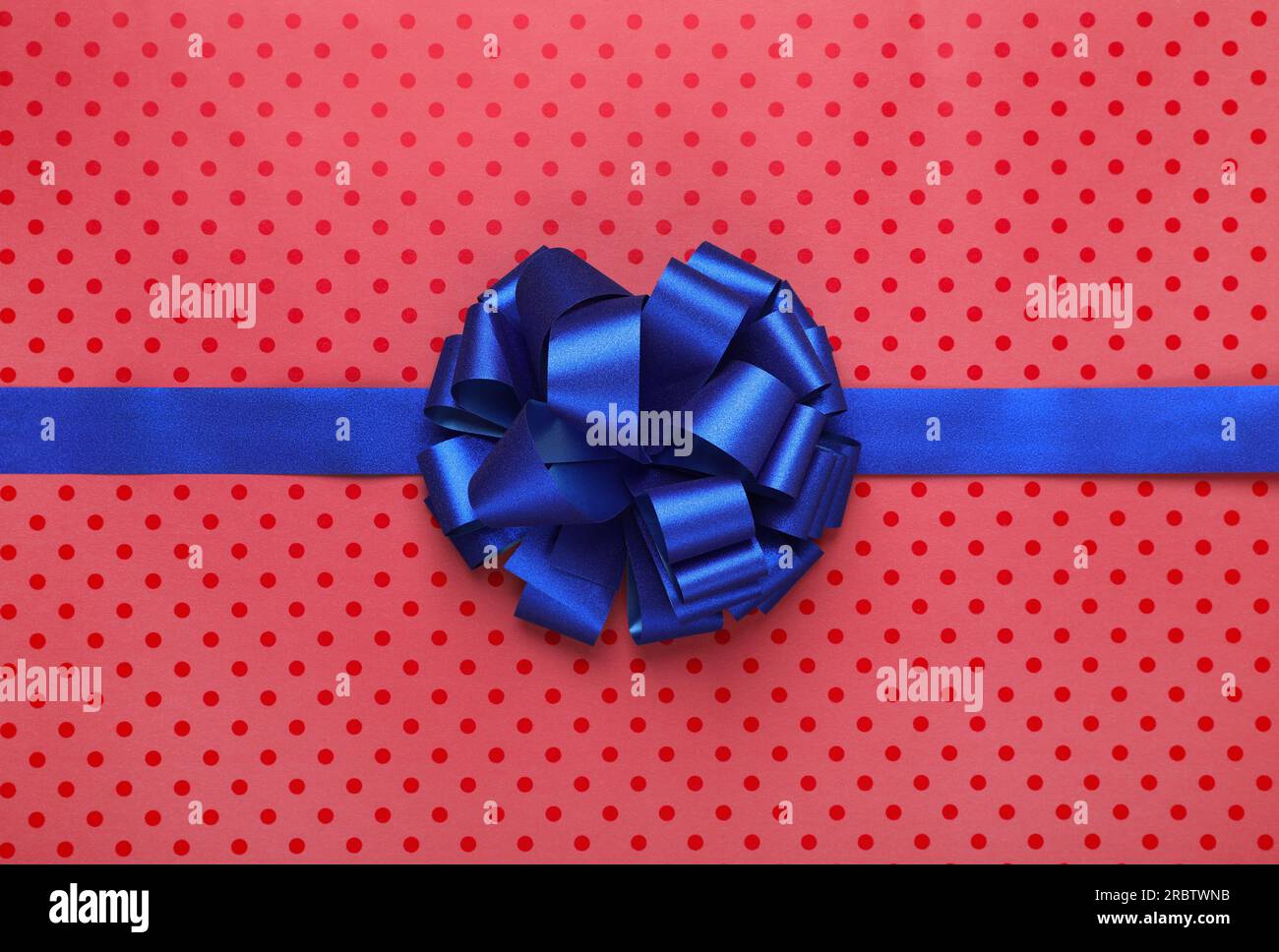 Kraft paper diy gift wrap hi-res stock photography and images - Alamy