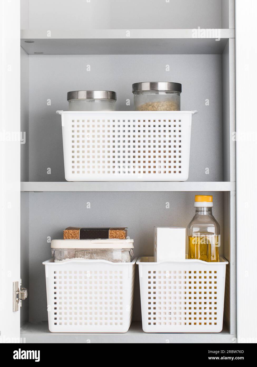 Storage of dry food in plastic containers in the kitchen