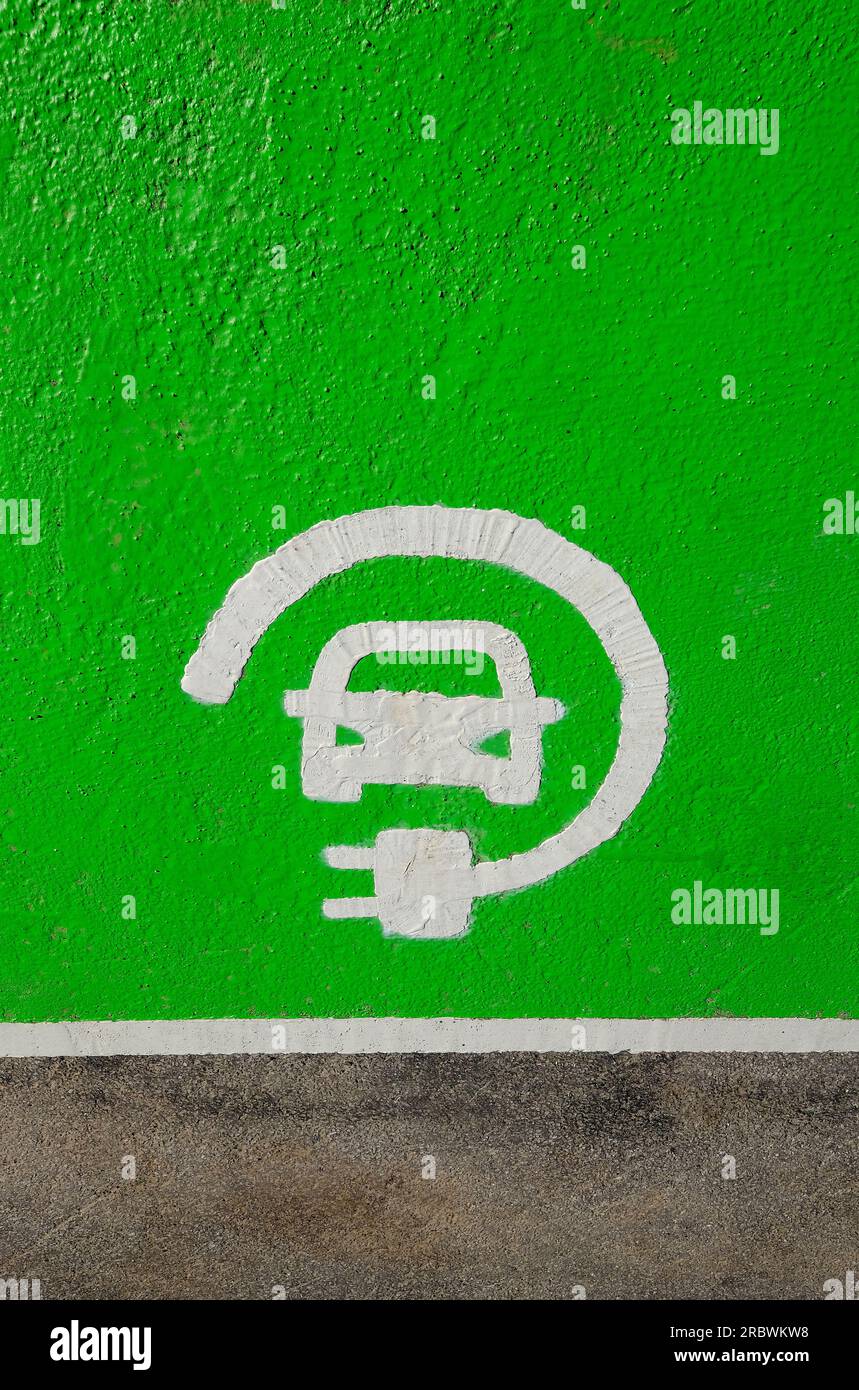 electric vehicle charging point parking bay Stock Photo Alamy