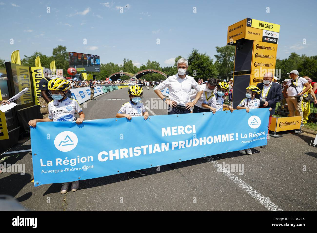 Issoire, France. 11th July, 2023. Young cyclists present an appreciation message for Christian Prudhomme, cycling director of ASO (Amaury Sport Organisation)prior of stage 10 of the Tour de France cycling race, a 167, 2 km race from Vulcania to Issoire, France, Tuesday 11 July 2023. This year's Tour de France takes place from 01 to 23 July 2023. BELGA PHOTO PETE GODING Credit: Belga News Agency/Alamy Live News Stock Photo