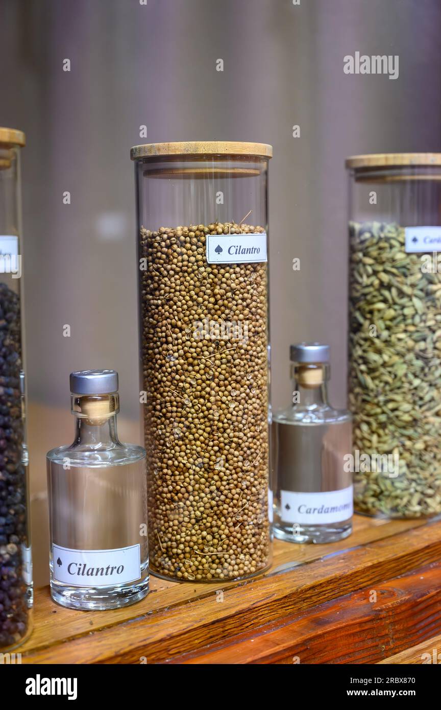 Pomelo gin and tonic hires stock photography and images Alamy