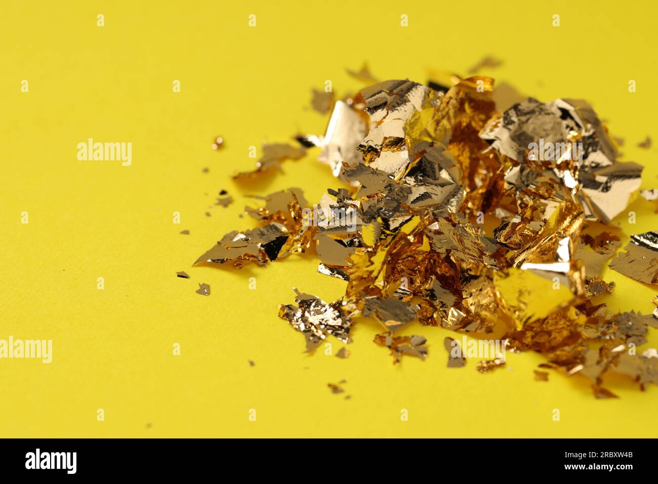 1,800+ Edible Gold Leaf Stock Photos, Pictures & Royalty-Free Images -  iStock