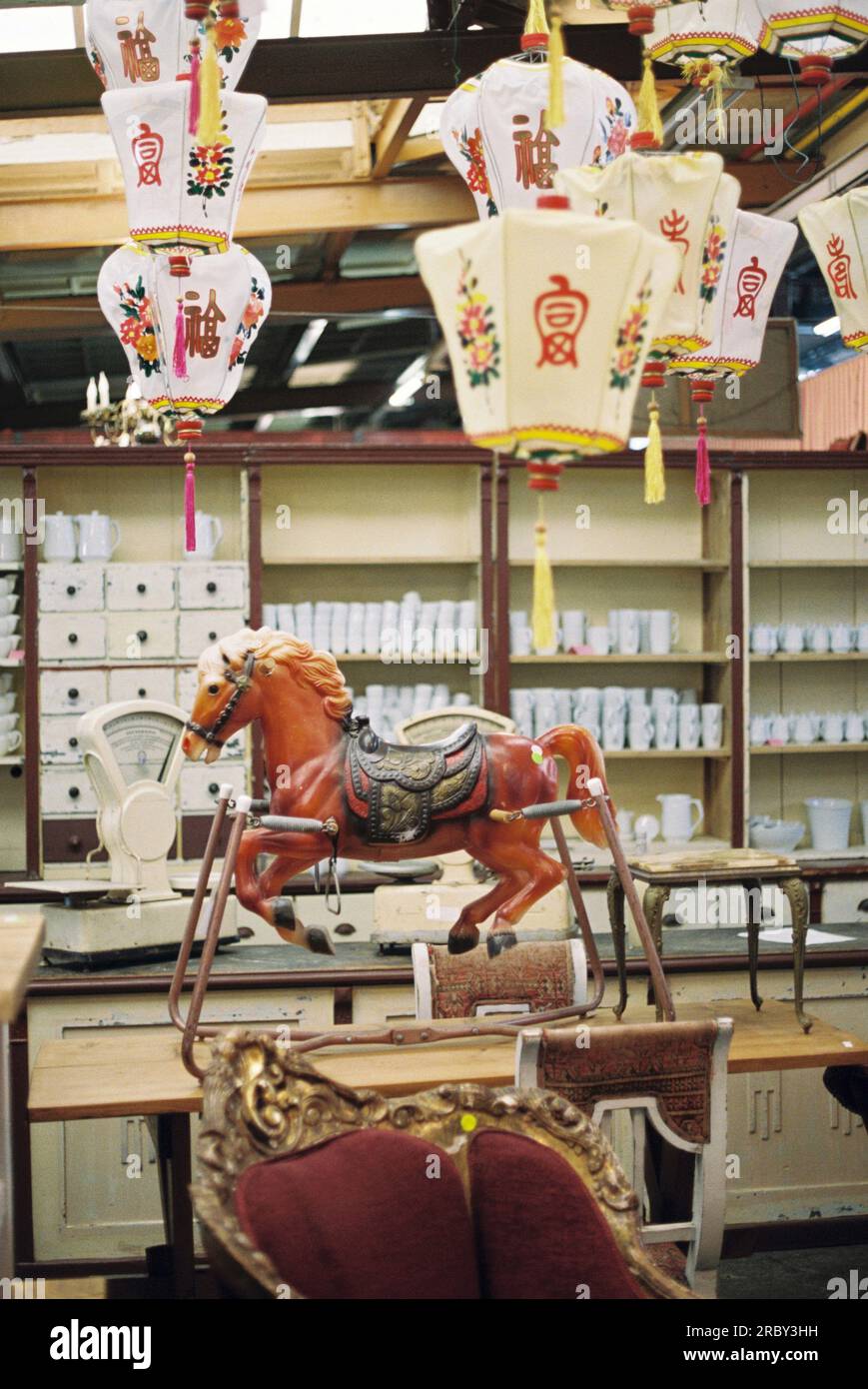 Interior of a vintage store with old furniture and odd objects (Chinese