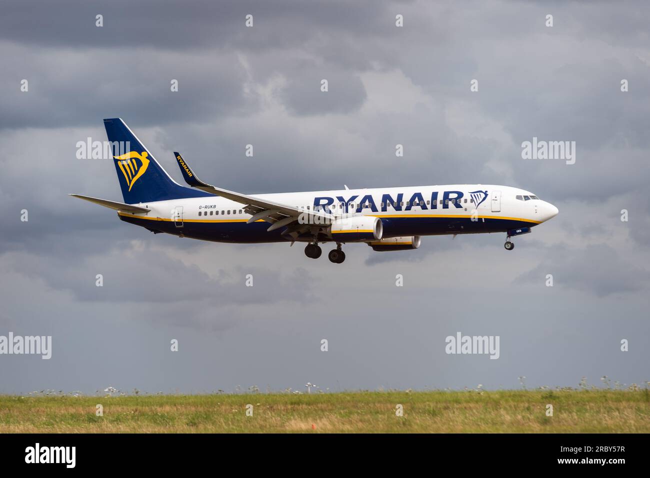 Ryanair Boeing 737 airliner jet plane on finals to land at London Stansted Airport, Essex, UK. Stock Photo