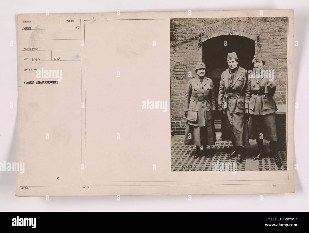 Women in non combat roles hires stock photography and images Alamy