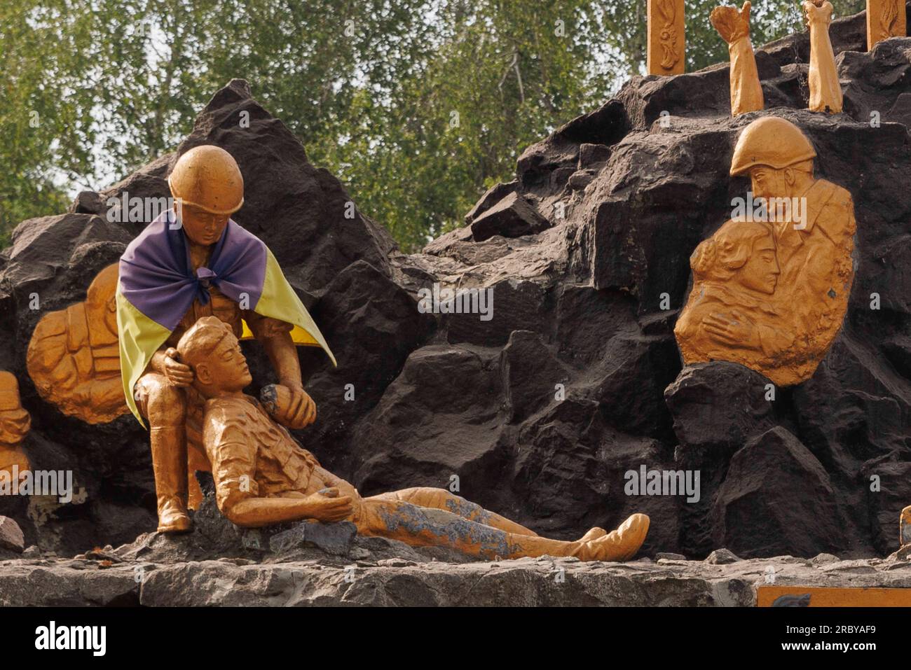 A 'de-communized' Soviet monument in Chasiv Yar has been repurposed by ...
