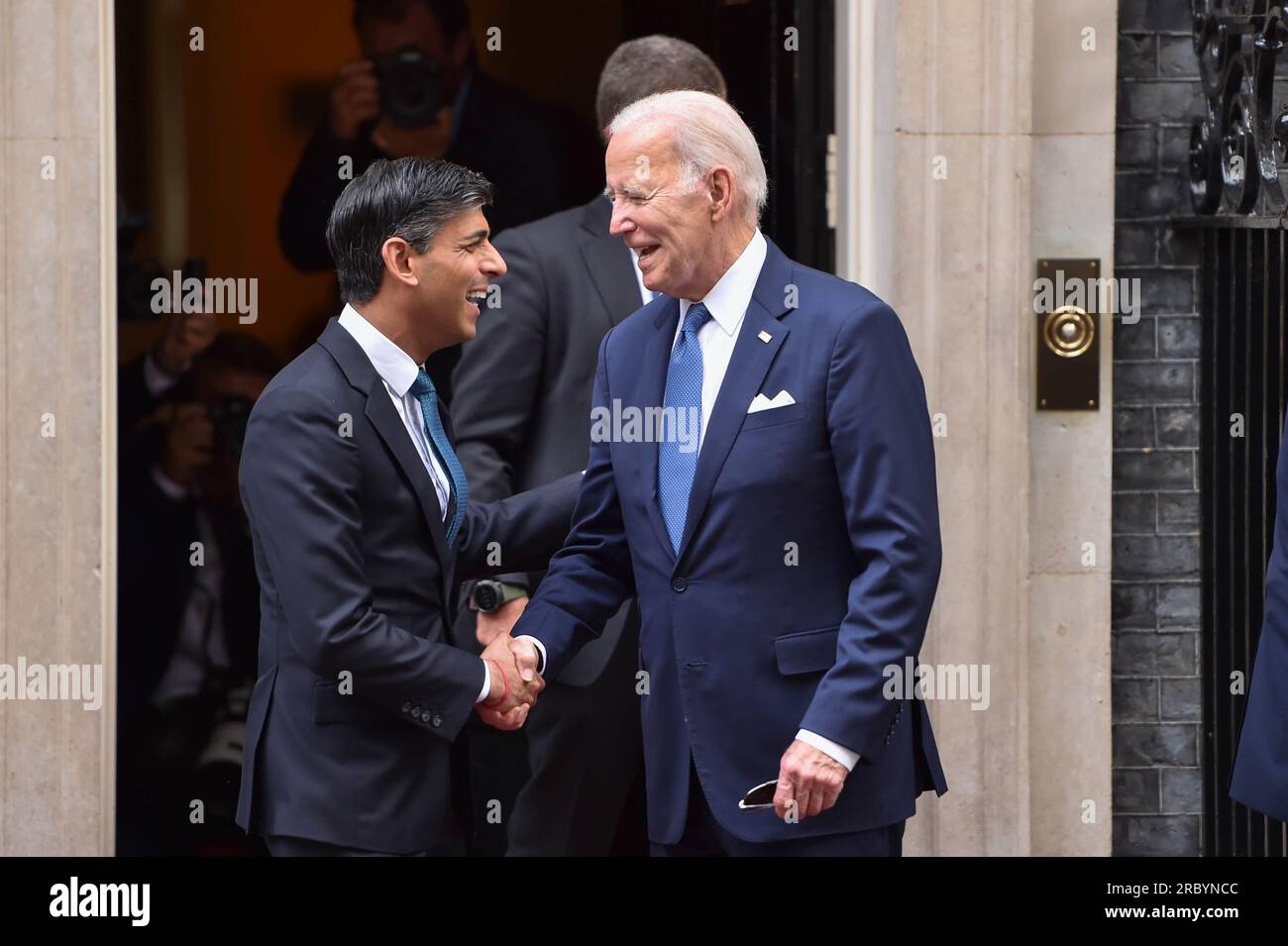 US President JOE BIDEN leaves 10 Downing Street after talks with Rishi Sunak before heading to Lithuania for a NATO summit focused on the conflict in Ukraine. Stock Photo