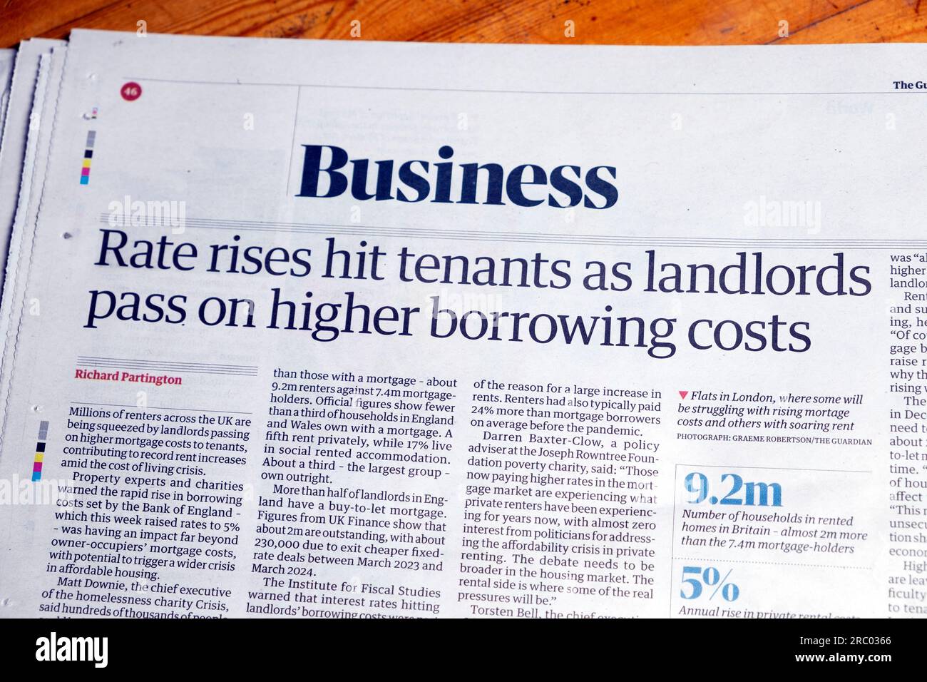 'Rate rises hit tenants as landlords pass on higher borrowing costs' Guardian Business newspaper headline cost of living crisis 25 June 2023 London UK Stock Photo