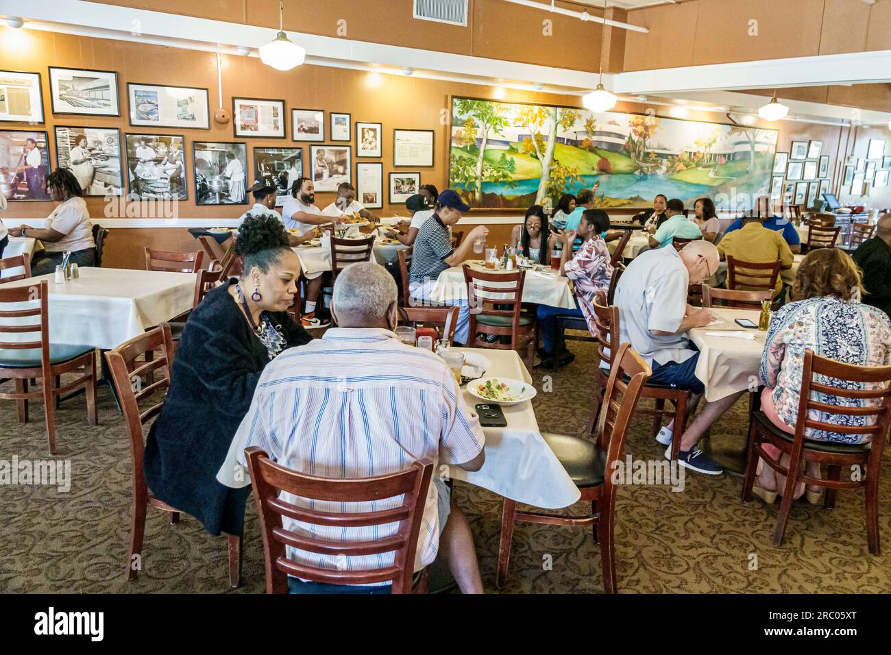 Mary macs tea room restaurant hires stock photography and images Alamy