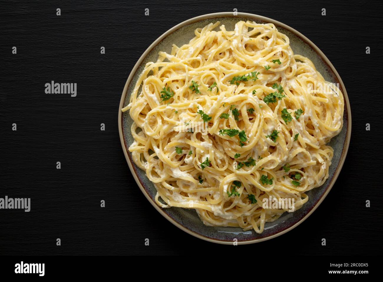 Homemade Linguine Alfredo Pasta Ready to Eat Stock Photo Alamy