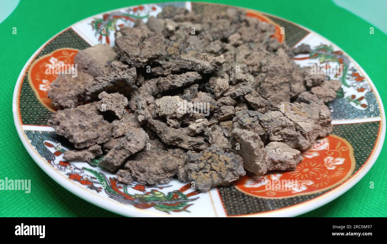 Homemade Ghassoul, Rhassoul Moroccan natural clay, used by body care
