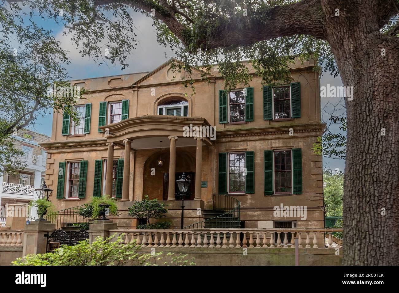 The Owens–Thomas House & Slave Quarters is a historic home in Savannah, Georgia, that is operated as a historic house museum by Telfair Museums. It is Stock Photo
