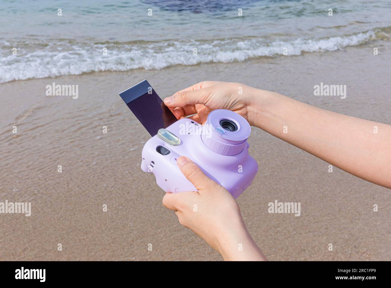 Polaroid photo beach hi-res stock photography and images - Alamy