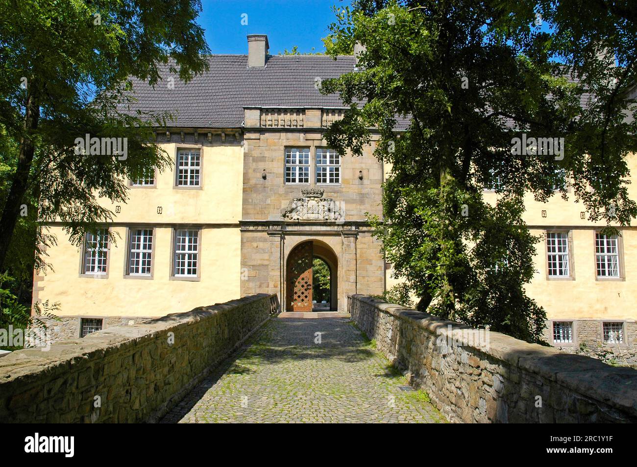 Struenkede Moated Castle, Emschertal Museum, Herne, Ruhr Area, North Rhine-Westphalia, Germany Stock Photo