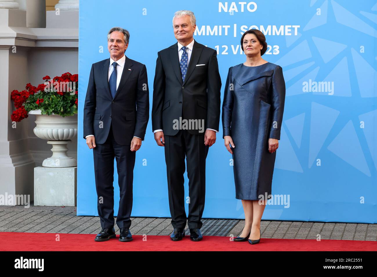 Vilnius, Lithuania. 11th July, 2023. President of Lithuania, Gitanas Naus?da and his wife Diana Naus?dien? welcome United States Secretary of State, Antony Blinken as he arrives for a social dinner during the high level NATO summit. The President of Lithuania hosts the dinner for world leaders at the Presidential Palace. The summit agenda covers Ukraine's bid to join the organisation, the accession process of Sweden, boosting arms stockpiles and reviewing plans. Credit: SOPA Images Limited/Alamy Live News Stock Photo