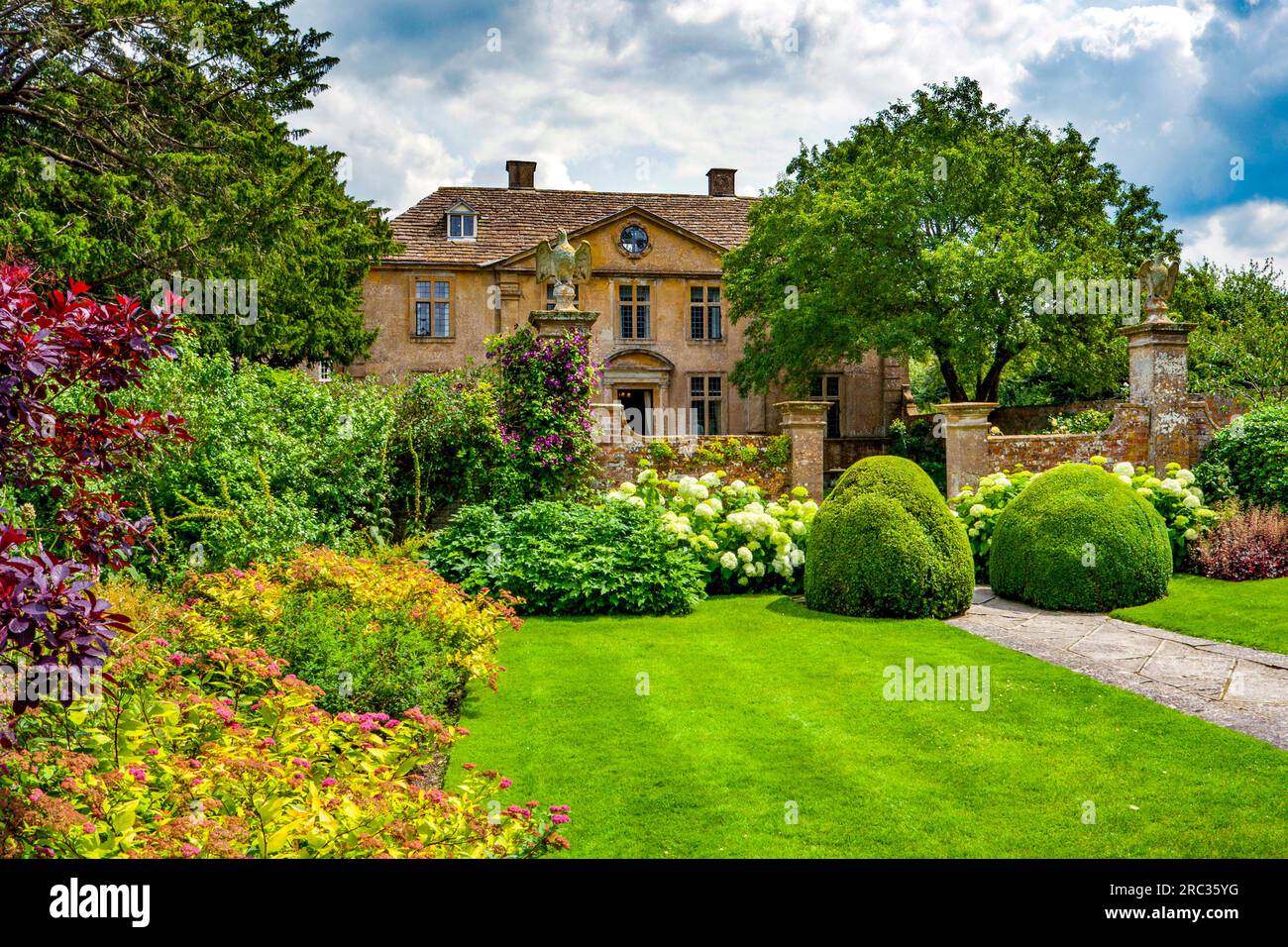 The Eagle Court at Tintinhull House Gardens nr Yeovil, Somerset, England, UK Stock Photo
