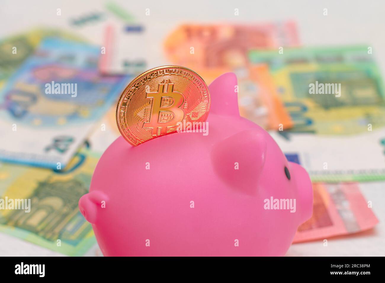 Pink bitcoin hi-res stock photography and images - Alamy